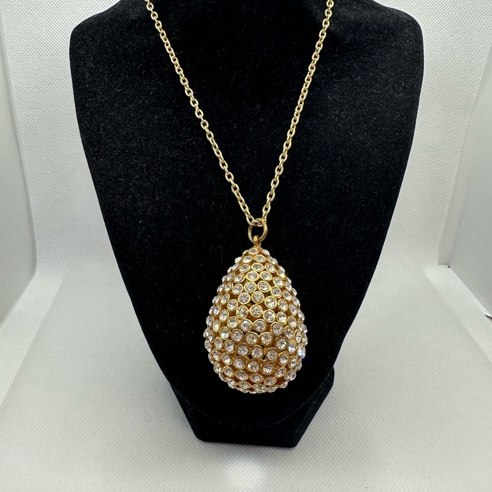 Beautiful vintage gold tone large sparkle pendant necklace
